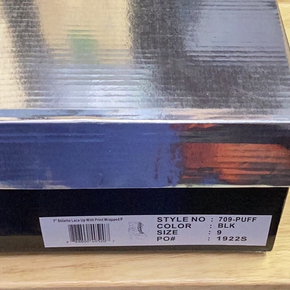 Ellie Shoes - Women's 709-PUFF-BLK-10 Ankle Boot - new - Picture 9 of 10